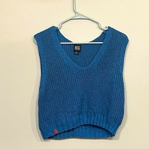 Urban Outfitters • Size L • Never worn